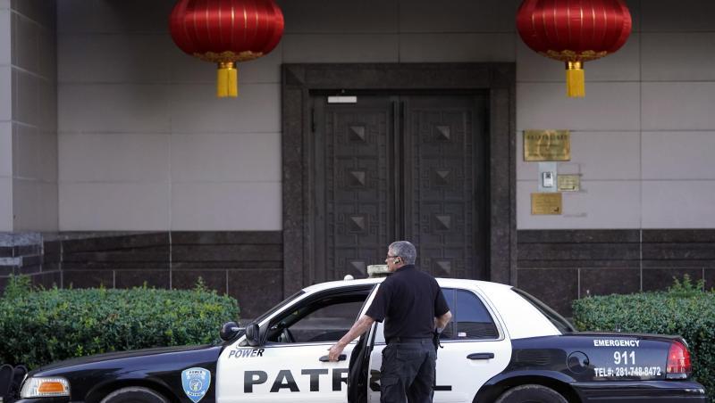 Mit der Schließung des chinesischen Konsulats in Houston verschärfen sich die Spannungen zwischen den USA und China deutlich. Mit der Schließung des chinesischen Konsulats in Houston verschärfen sich die Spannungen zwischen den USA und China deutlich.