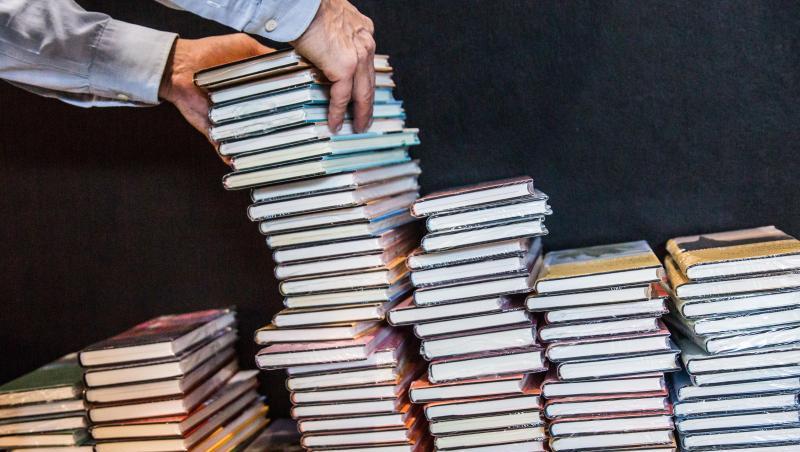 Wir haben uns bei Münchner Buchhändlern umgehört, welche Sommerlektüre sie empfehlen. (Symbolbild)
