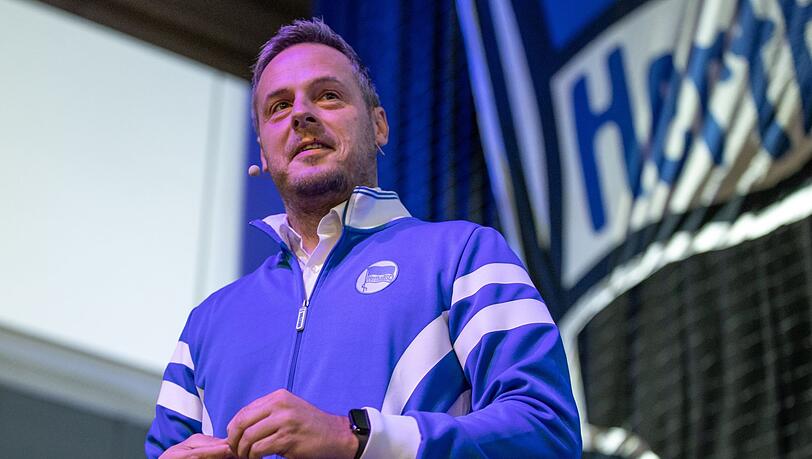 Nach dem unerwarteten Tod von Hertha-Präsident Kay Bernstein ist ein Todesermittlungsverfahren eingeleitet worden.
