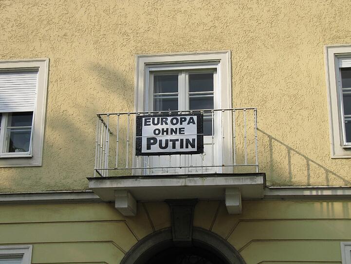 Unpolitisch ist der Bogenhauser nicht, wie dieses Statement an der Prinzregentenstraße zeigt.