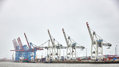 Der Großhandel ist eine von mehreren Wirtschaftsstufen, auf denen sich das allgemeine Preisniveau bildet.