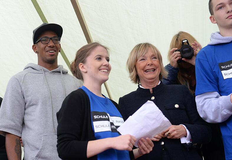 Die Bilder: Bayern-Star Jerôme Boateng besucht Realschule in Fürstenfeldbruck.