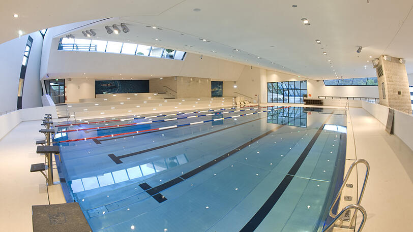 Wettkampftauglich -  das 25-Meter-Sportbecken.