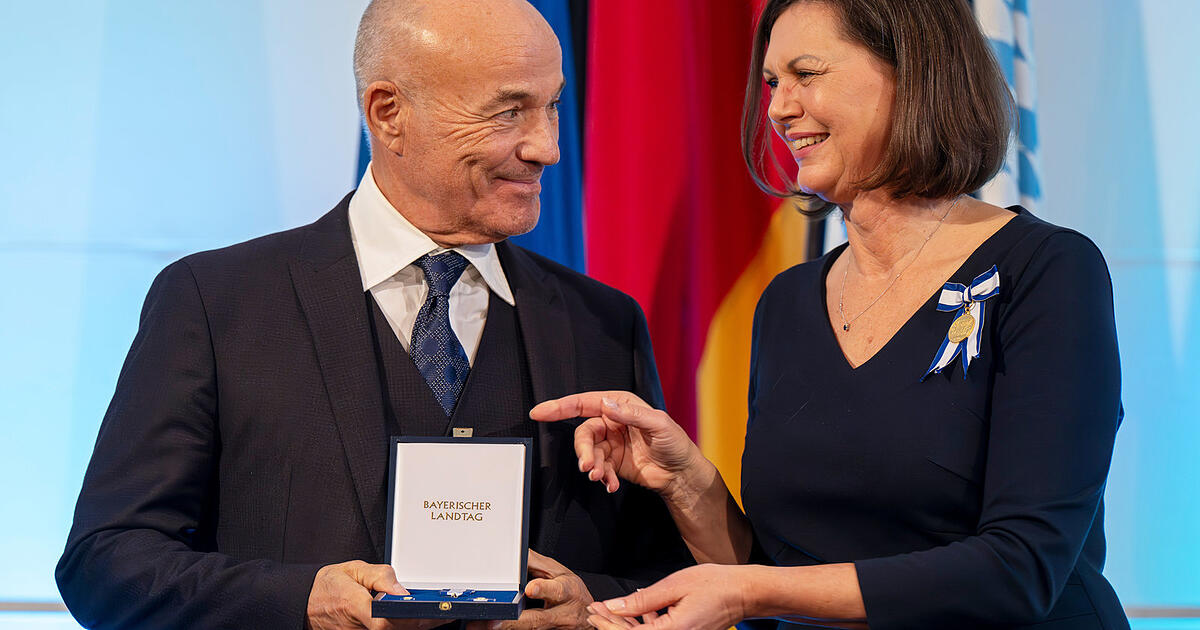 Heiner-Lauterbach-und-Co-Diese-Promis-freuen-sich-ber-den-Bayerischen-Verfassungsorden