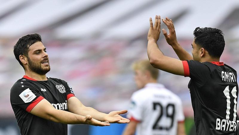 Kevin Volland (l) brachte Leverkusen beim Sieg gegen Mainz in Führung. Kevin Volland (l) brachte Leverkusen beim Sieg gegen Mainz in Führung.