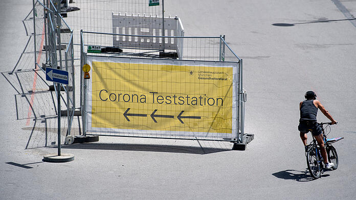Allein am Donnerstag meldete die Stadt 501 Corona-Infektionen nach. (Archivbild)