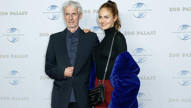 Der Apfel f&auml;llt nicht weit vom Stamm: Mathieu Carri&egrave;re und Tochter Elena zusammen auf dem roten Teppich.