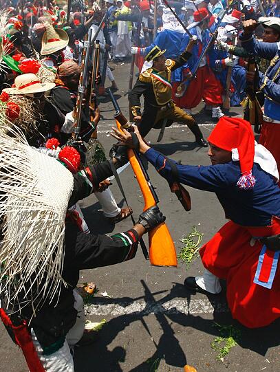 Bilder zur Militärparade in Puebla - zum Durckklicken.