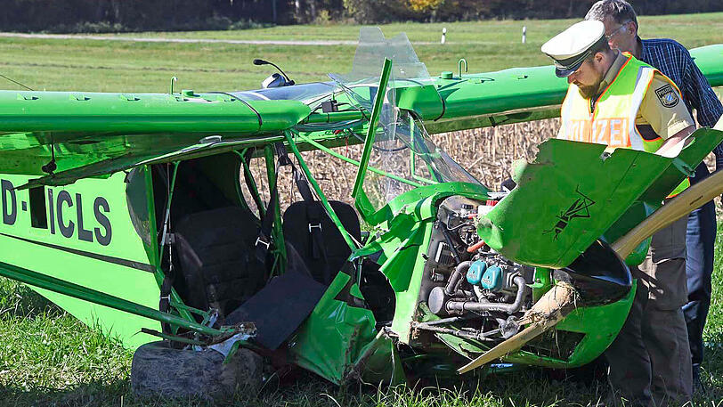 Die Bilder vom Ultraleichtflugzeug-Absturz bei Sauerlach.