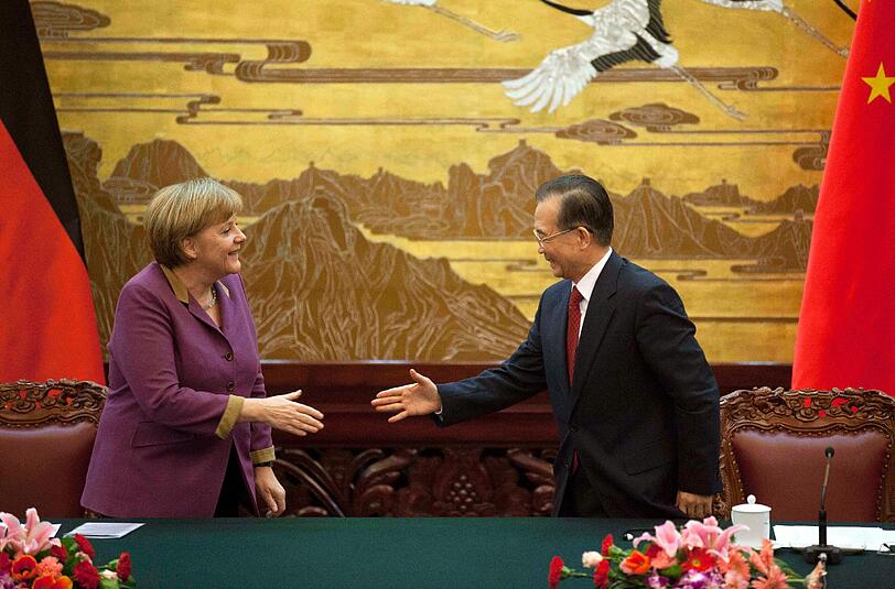 Weiter hieß es, China und Deutschland wollten ihre Zusammenarbeit ausbauen.