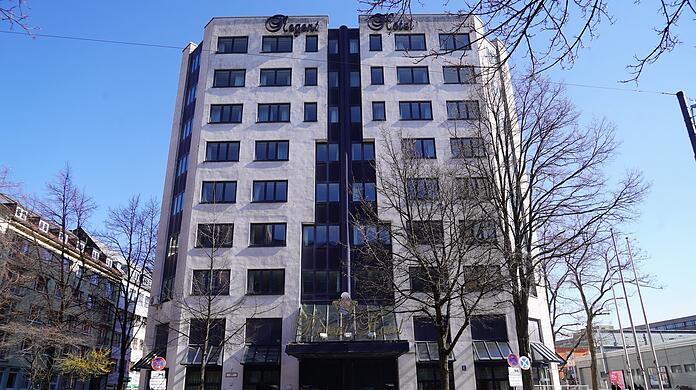 Im Regent Hotel stehen mehr als 180 Zimmer zur Verfügung.