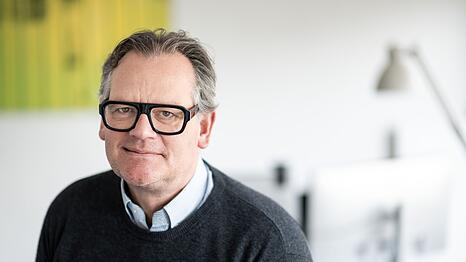 Doch noch zum Bund? Firmenchef Hüser meldet sich angesichts der politischen Lage nachträglich für die Bundeswehr