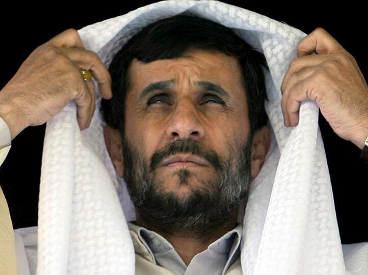 Feiert den Jahrestag der iranischen Revolution: Präsident Mahmud Ahmadinedschad