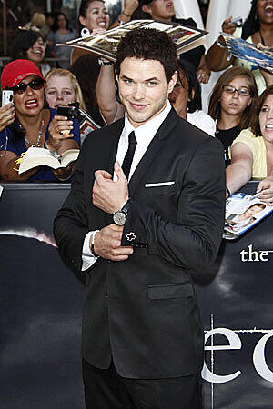 Genauso wie Twilight-Star Kellan Lutz - nicht nur als Unterwäsche-Model ein Augenschmaus.