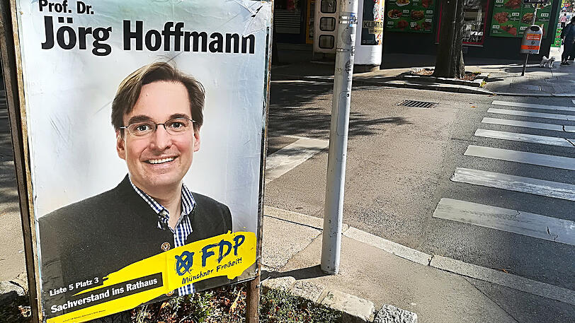 Nicht Wiesbaden, sondern Wien: In Österreich sorgen derzeit Wahlplakate von FDP und SPD für Rätselraten. Die Bilder.
