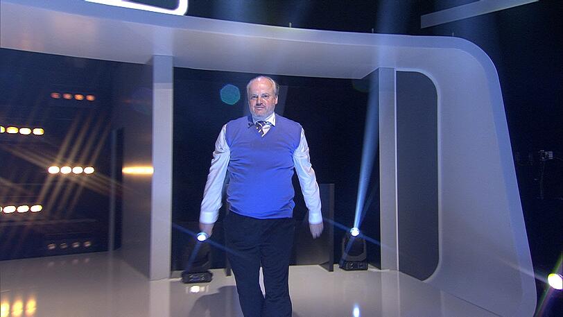 Wer hätte das gedacht: Promi-Liebling Hubert Kah muss das Haus kurz vor dem Finale verlassen. Die Bilder von seinem Auszug.