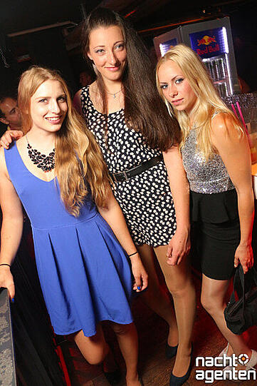 Die besten Partybilder vom Samstag. Hier aus dem Gecko Club.