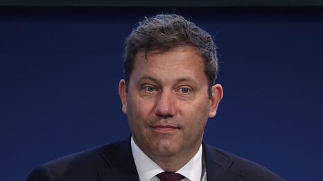Im Podcast "Wie geht's? Mit Robin Gosens" hat Lars Klingbeil bemerkenswert offene Einblicke in seine Gef&uuml;hlswelt gegeben.