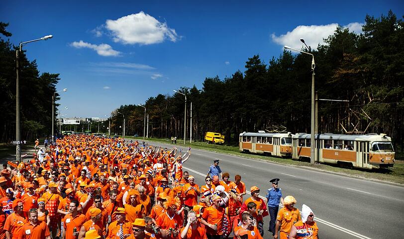 Zum Abschluss: Warum erklären die Niederlande Deutschland voraussichtlich im Jahre 2030 den Krieg? Weil die dann die ganzen Witze verstanden haben!