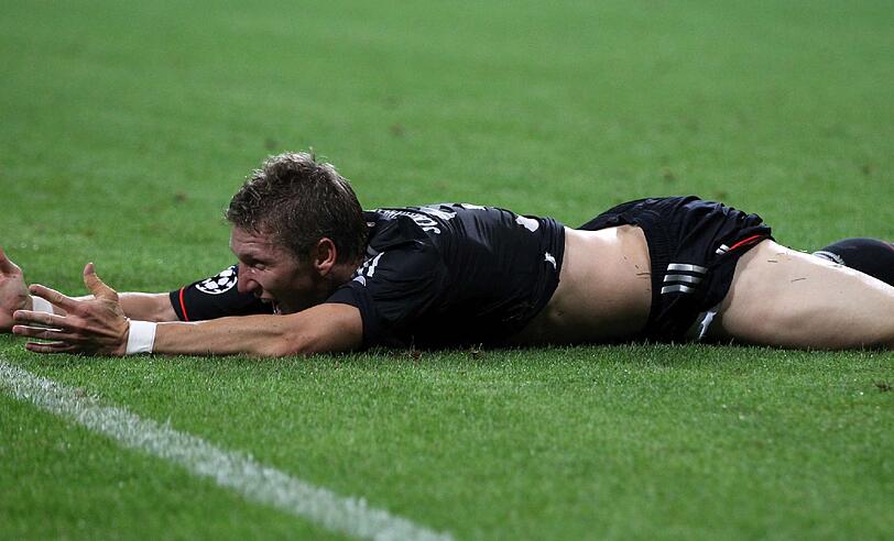 Er war irgendwie alles am Mittwoch: Bastian Schweinsteiger, der Rückkehrer, Erlöser, Spielmacher, Torschütze. Die Bilder