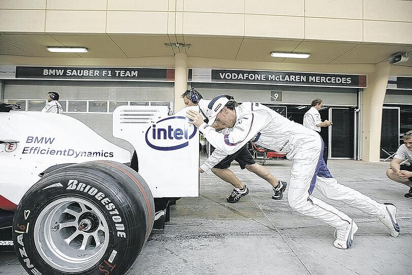 Robert Kubica hat zu seinem BMW derzeit eher eine unterkühlte Beziehung. Das Auto läuft nicht so, wie der Fahrer es gerne hätte.