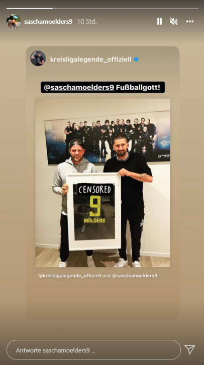 Dieses Bild teilte Sascha Mölders am Montagabend in seiner Instagram-Story. Dieses Bild teilte Sascha Mölders am Montagabend in seiner Instagram-Story.