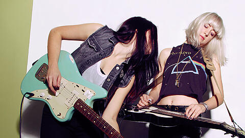 Spielen Country jenseits der Klischees: Larkin Poe.