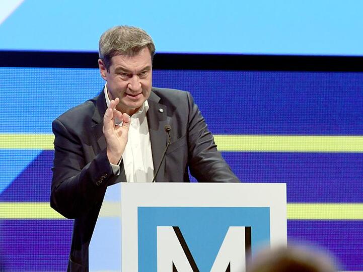 Markus Söder (CSU), Ministerpräsident von Bayern, spricht bei den 33. Medientagen München. Foto: Felix Hörhager/dpa