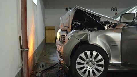 Folgenschwere Fahrübung: Der Mercedes C 180 wurde völlig demoliert. Folgenschwere Fahrübung: Der Mercedes C 180 wurde völlig demoliert.