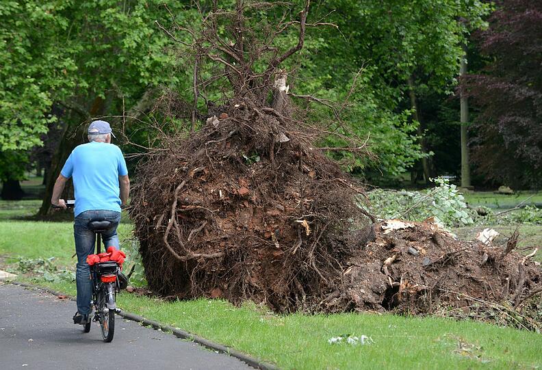Hagel, Gewitter, Regen und Blitze: So wütete das Unwetter am Mittwoch in Deutschland. Die Bilder...