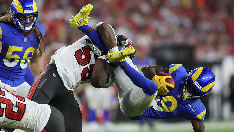 Eben noch in Florida, bald schon in München: Die NFL-Spieler der Tampa Bay Buccaneers (weiß-rot).