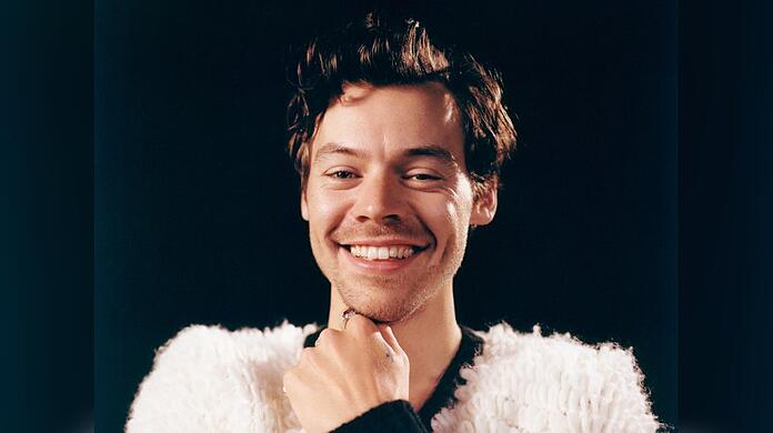 Der britische Superstar Harry Styles wird bei den Grammys 2023 auftreten.