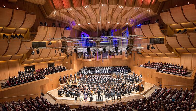 Ein Monumentalwerk: Mahlers Achte im Gasteig.