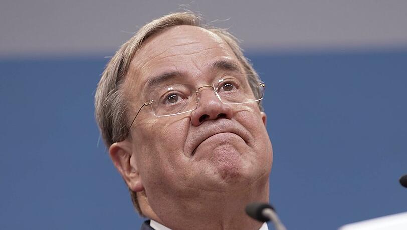 Armin Laschet hat sich beim E-Scooter-Fahren verletzt.