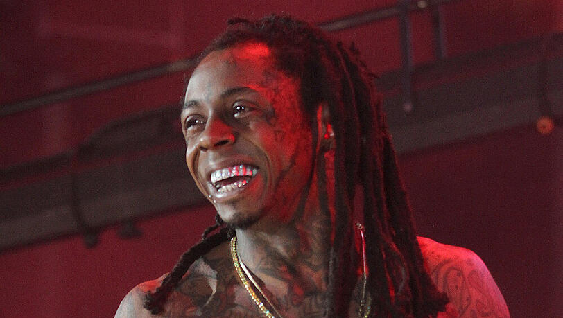 Lil Wayne bei einem Konzert in New Jersey im Juni 2014 Lil Wayne bei einem Konzert in New Jersey im Juni 2014