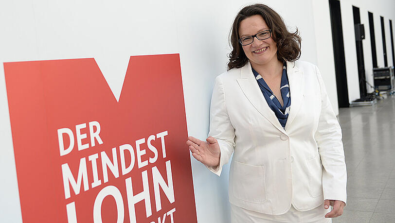 Die deutsche Wirtschaft hat die von Arbeitsministerin Andrea Nahles (SPD) angekündigten Nachbesserungen bei den Mindestlohnregeln begrüßt. Die deutsche Wirtschaft hat die von Arbeitsministerin Andrea Nahles (SPD) angekündigten Nachbesserungen bei den Mindestlohnregeln begrüßt.