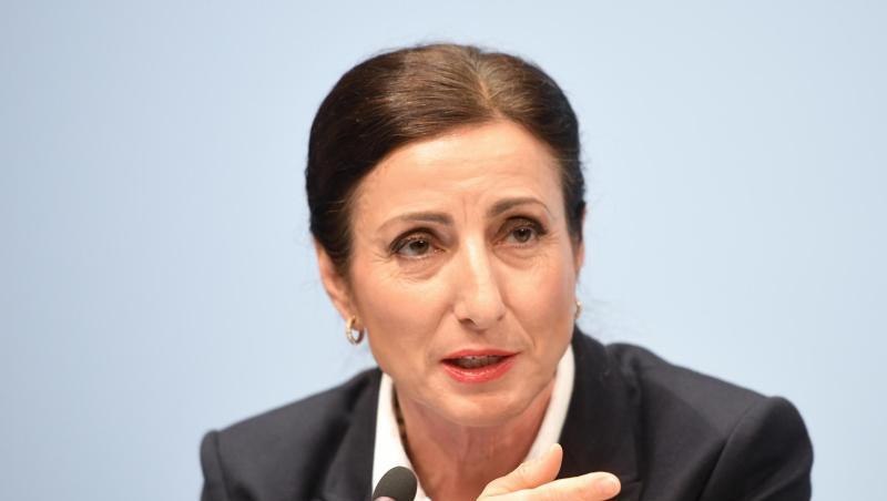 Milagros Caina Carreiro-Andree, BMW-Personalchefin, beantwortet Fragen von Journalisten. Foto: Tobias Hase/Archivbild Milagros Caina Carreiro-Andree, BMW-Personalchefin, beantwortet Fragen von Journalisten. Foto: Tobias Hase/Archivbild