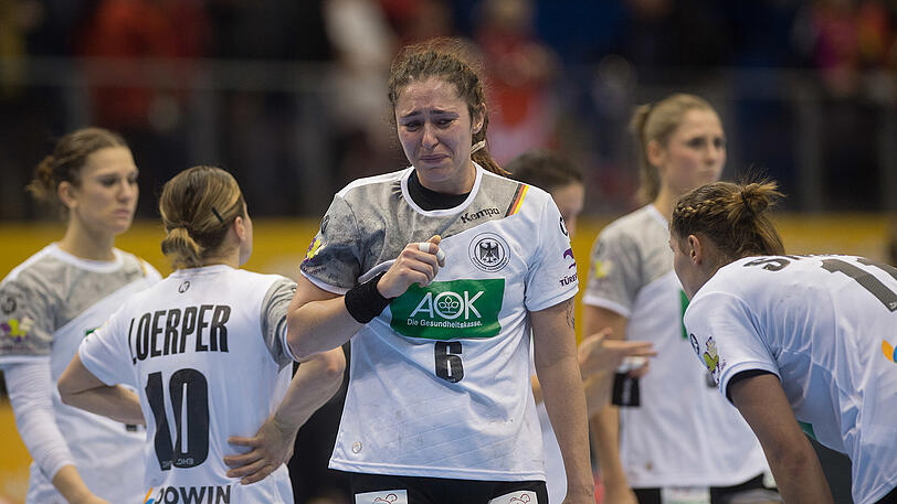 Im Achtelfinale war Schluss! Die deutschen Handballerinnen sind bei der WM gegen Dänemark aus dem Turnier geflogen.