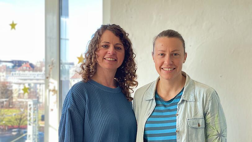Sie sind durch den Stadtteil gestreift: Katharina Lindemann (l.) und Lea Wiser von Green City.