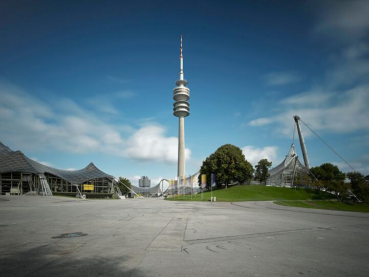 Laut Olympiapark GmbH waren 2018 rund 4,2 Millionen Besucher dort.