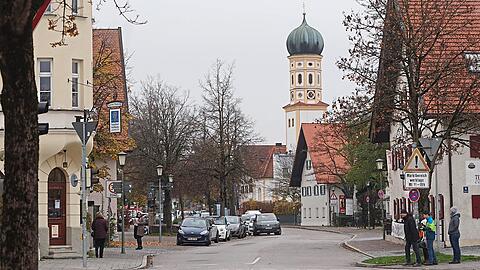 Dörflicher Charakter: die Würmtalstraße, Ecke Heiglhofstraße in Hadern.