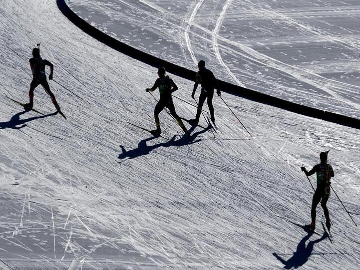Die deutschen Biathleten hoffen mit ihren Staffeln in Antholz auf weitere WM-Medaillen.