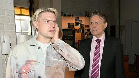 "GZSZ": Gerner (r.) ist über sich selbst erschrocken, als er gegenüber Moritz die Beherrschung verliert.