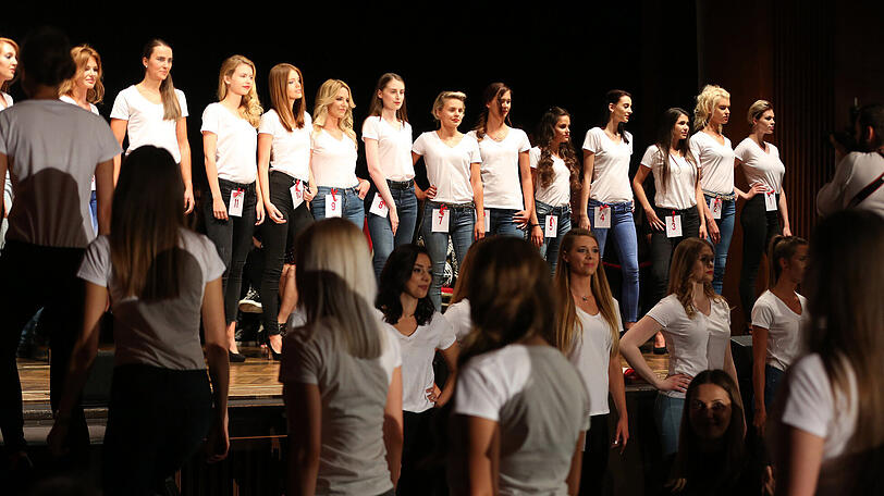 Insgesamt 50 Mädchen dürfen nach der Secret Fashion Show weiter auf den Titel der Schönen Münchnerin 2017 hoffen.
