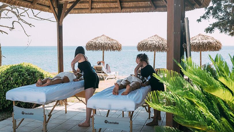 Wellness unter freiem Himmel, direkt am Meer in Riva Bella.