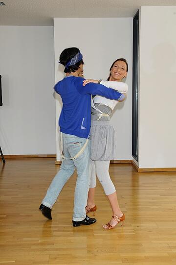 Simone Ballack und Tanzpartner Erich Klann beim Fotoshooting im Tanzzentrum Starnberg.