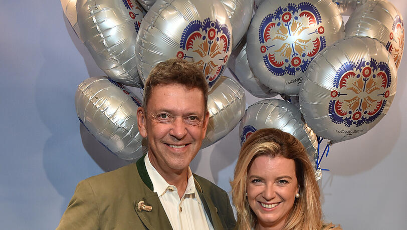 Auch das Wiesn-Wirtepaar Franziska Kohlpaintner und Peter Reichert geben sich am Donnerstagabend bei Ludwig Beck die Ehre. Auch das Wiesn-Wirtepaar Franziska Kohlpaintner und Peter Reichert geben sich am Donnerstagabend bei Ludwig Beck die Ehre.