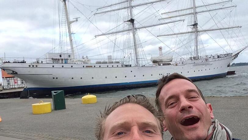 Axel Stein und Sönke Möhring macht der Dreh in Stralsund sichtlich Freude Axel Stein und Sönke Möhring macht der Dreh in Stralsund sichtlich Freude