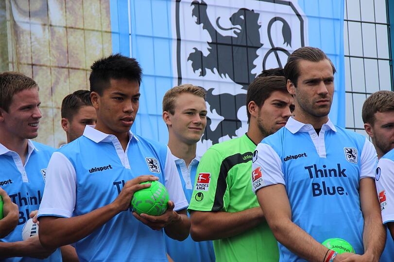 Weitere Bilder von der Präsentation der Zweitliga-Profis vom TSV 1860 München beim Löwen-Fanfest