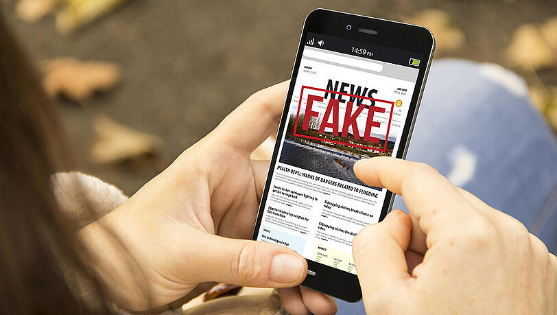 Mit ein paar Tricks lassen sich Fake News im Zweifel schnell entlarven Mit ein paar Tricks lassen sich Fake News im Zweifel schnell entlarven
